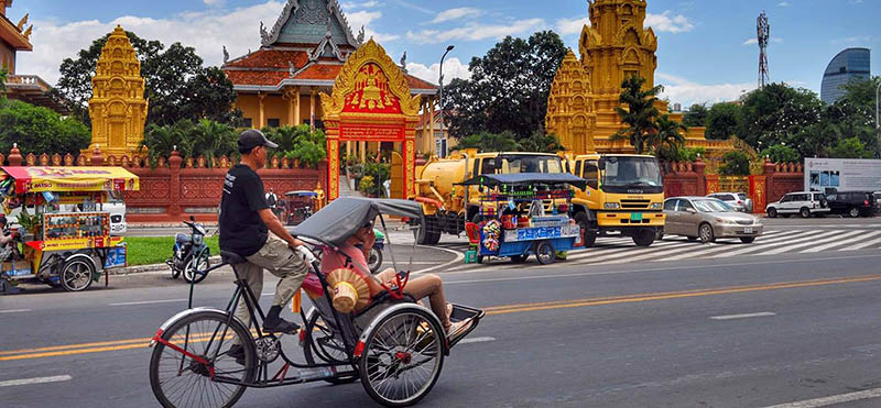 cyclo in cambodia